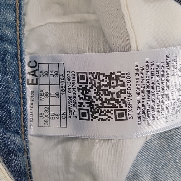 Guess jeans. Del Mar style, straight fit. Women's size 38x32 - Picture 4 of 4